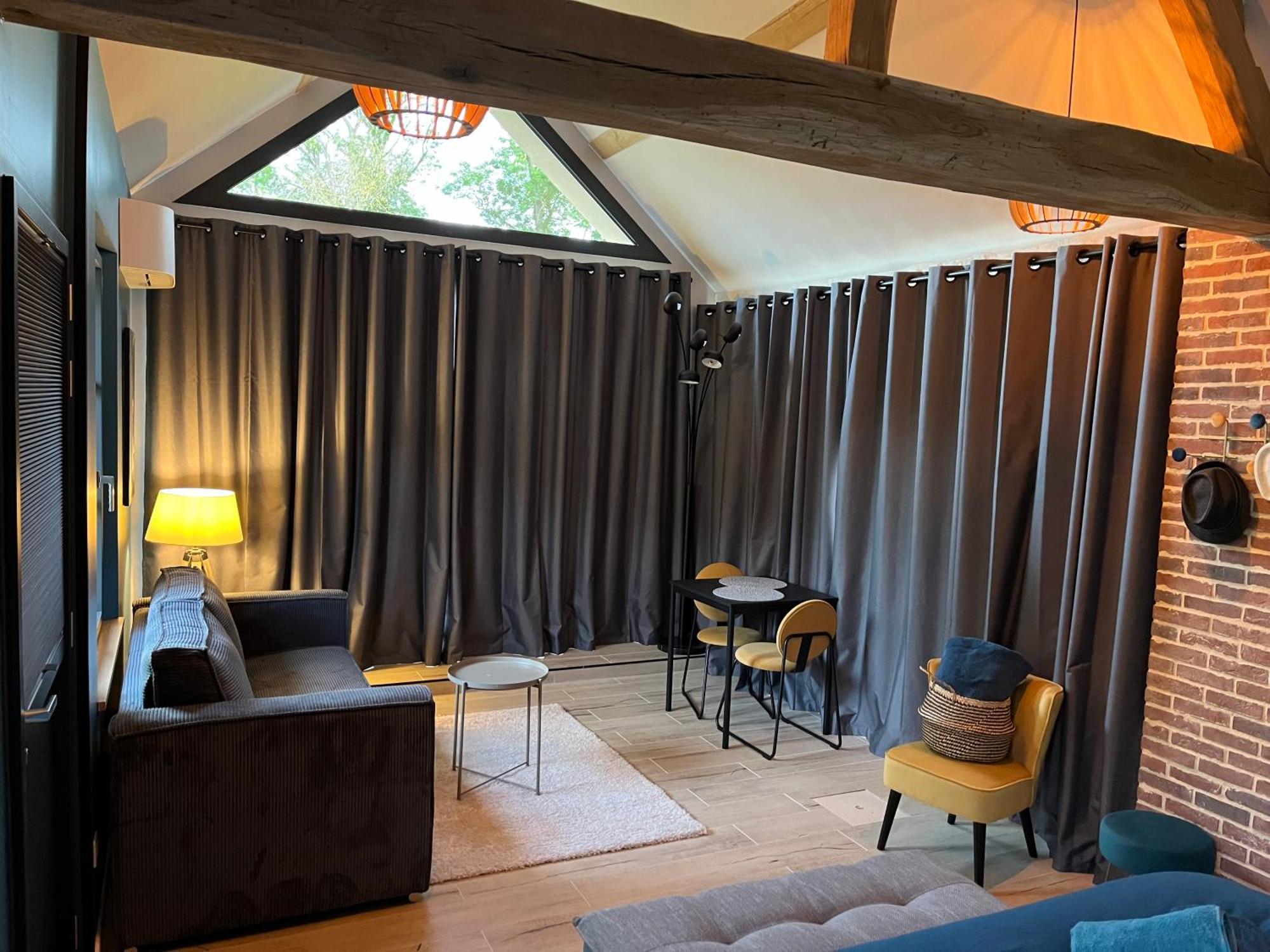 Apartamento Cote Riviere Ezy-sur-Eure Exterior foto