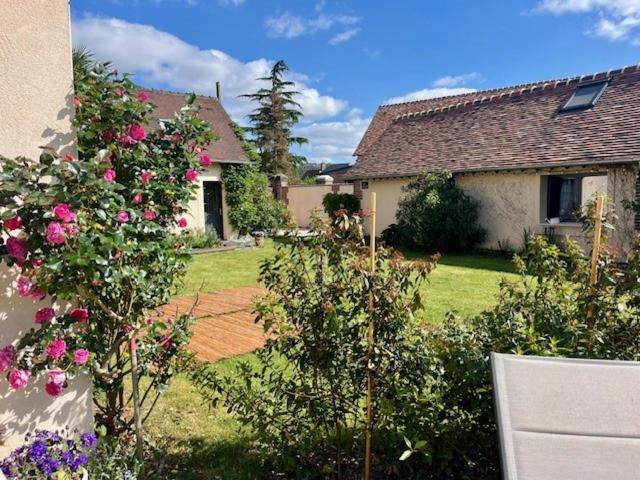 Apartamento Cote Riviere Ezy-sur-Eure Exterior foto
