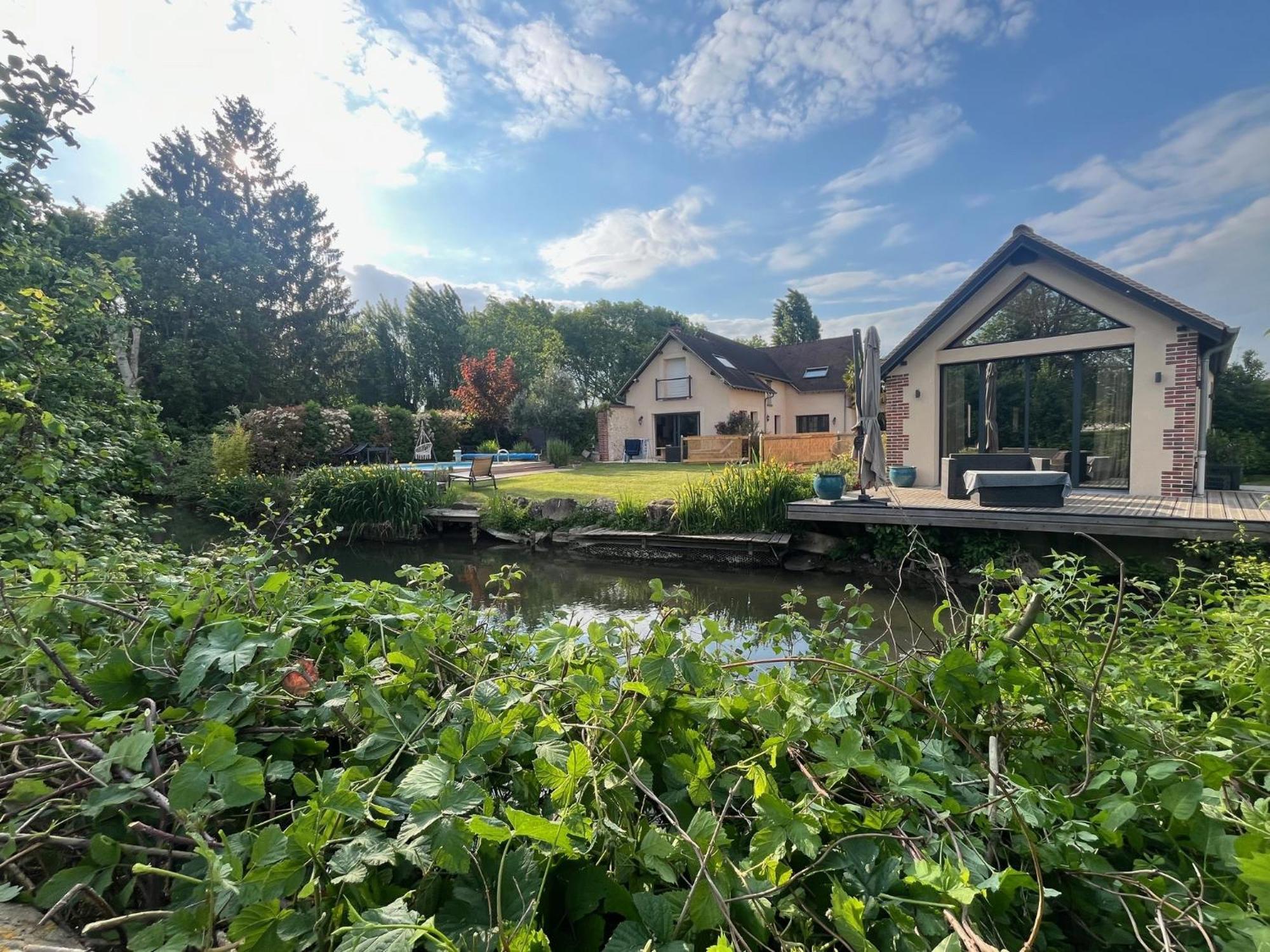 Apartamento Cote Riviere Ezy-sur-Eure Exterior foto
